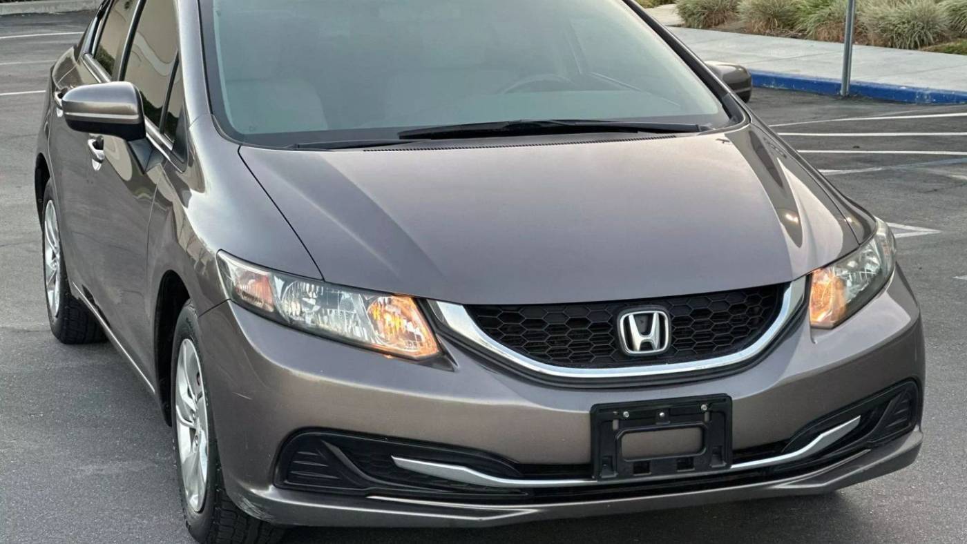 2014 Honda Civic LX — Sedan — 122,704 mi — Corona, CA