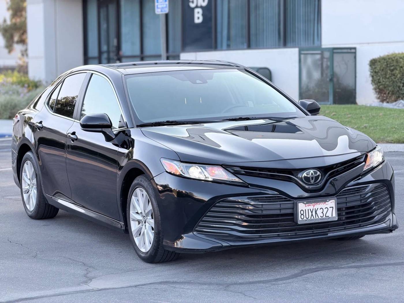 2020 Toyota Camry LE — Sedan — 116,867 mi — Corona, CA