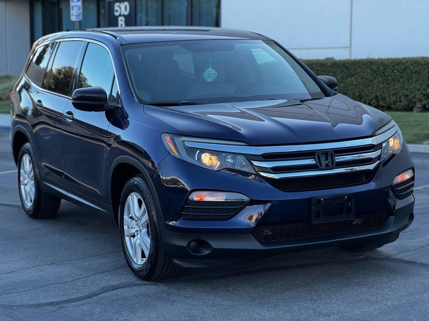 2017 Honda Pilot LX — SUV — 110,545 mi — Corona, CA