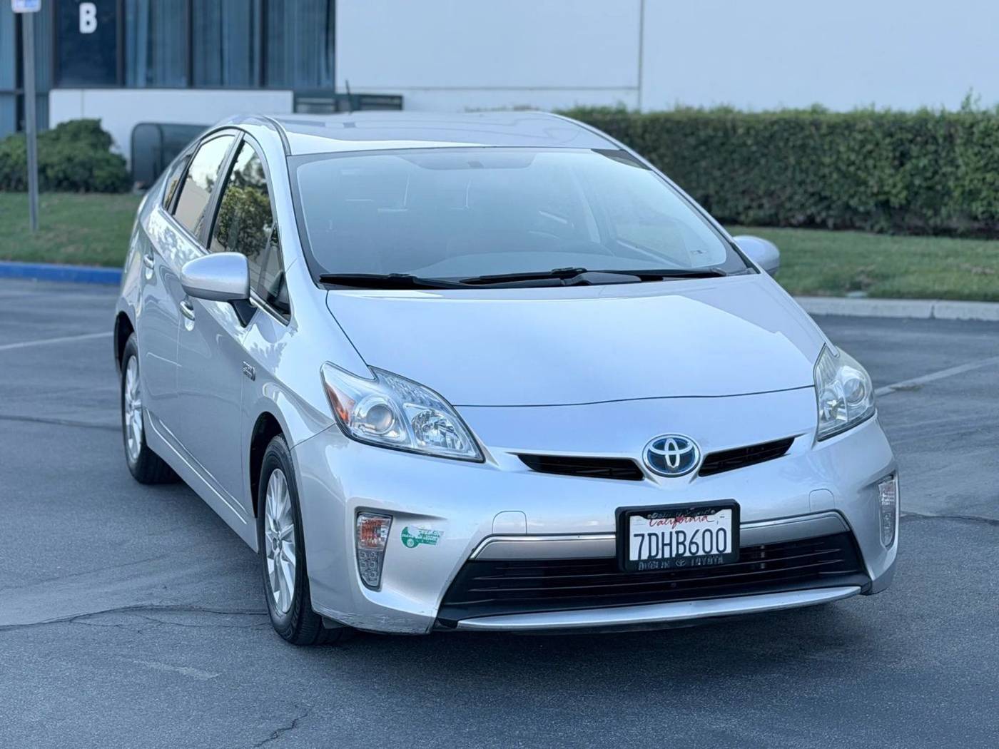 2013 Toyota Prius Advanced — Hatchback — 110,151 mi — Corona, CA