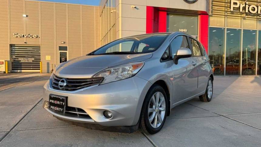 2014 Nissan Versa 1.6 SV — Hatchback — 57,612 mi — Chantilly, VA