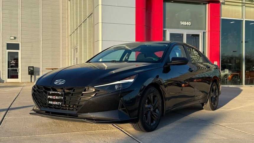 2022 Hyundai Elantra SEL — Sedan — 35,527 mi — Chantilly, VA