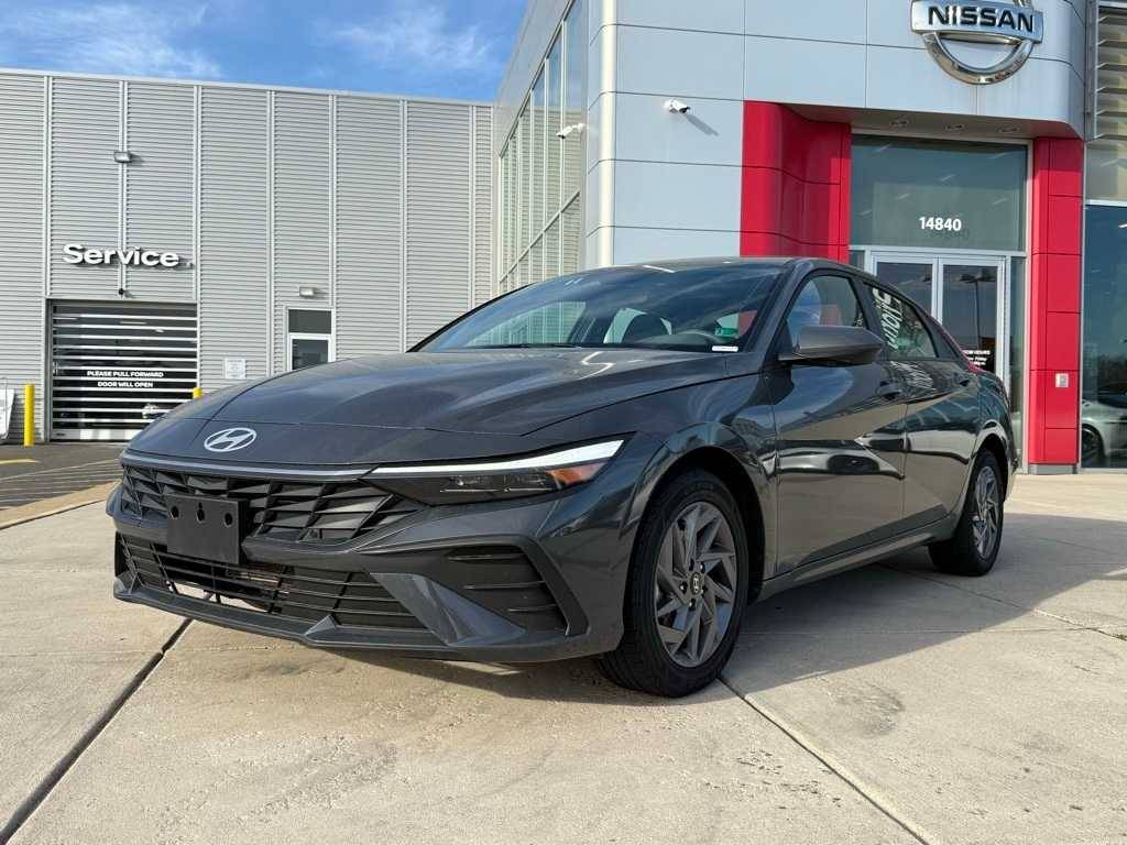 2024 Hyundai Elantra SEL — Sedan — 26,300 mi — Chantilly, VA
