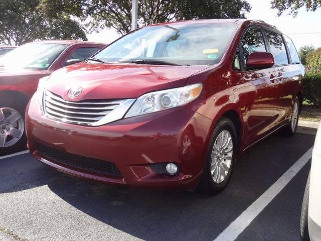 2017 Toyota Sienna L — Minivan — 55,727 mi — Chesapeake, VA