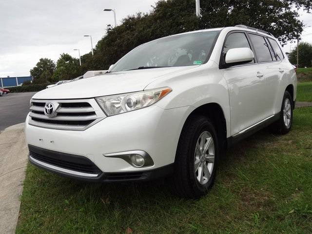2011 Toyota Highlander SE V6 — SUV — 108,093 mi — Chesapeake, VA
