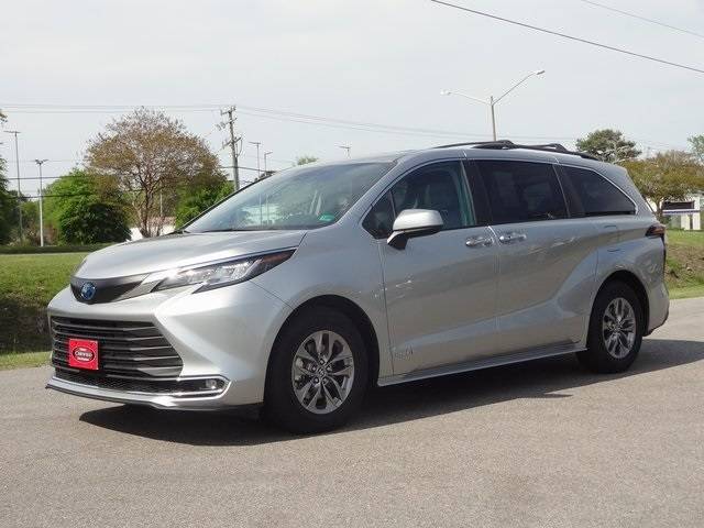 2021 Toyota Sienna XLE — Minivan — 35,148 mi — Chesapeake, VA