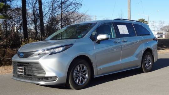 2021 Toyota Sienna LE — Minivan — 50,629 mi — Chesapeake, VA