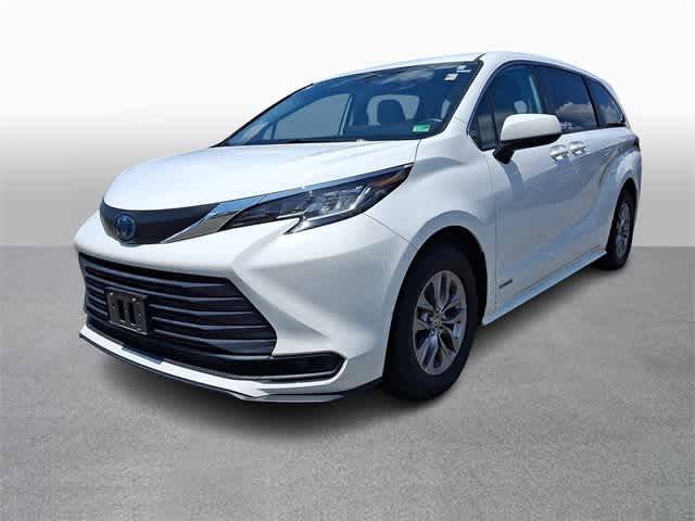 2021 Toyota Sienna LE — Minivan — 45,199 mi — Springfield, VA