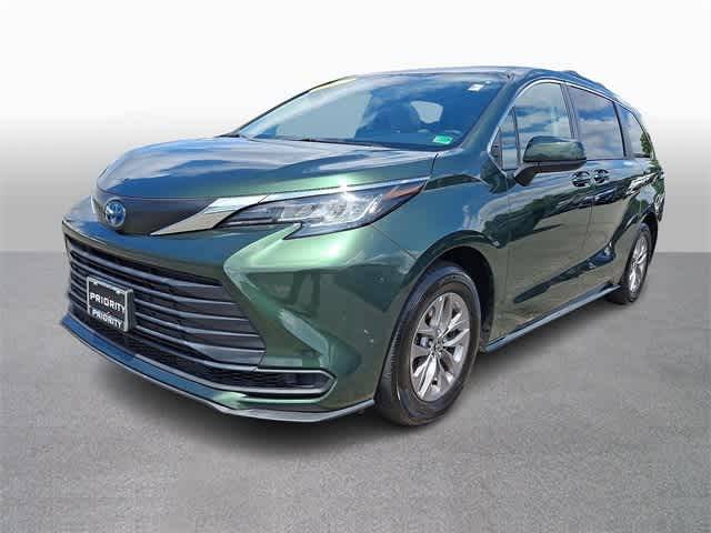 2022 Toyota Sienna LE — Minivan — 43,750 mi — Springfield, VA