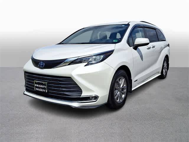2021 Toyota Sienna XLE — Minivan — 126,840 mi — Springfield, VA