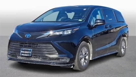 2024 Toyota Sienna LE — Minivan — 22,050 mi — Springfield, VA