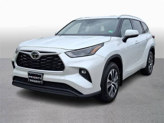 2022 Toyota Highlander XLE — SUV — 16,557 mi — Springfield, VA