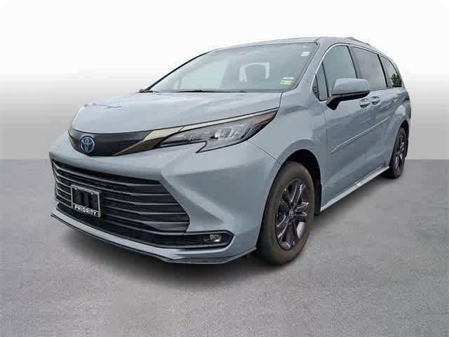 2024 Toyota Sienna Woodland Edition — Minivan — 81,272 mi — Springfield, VA