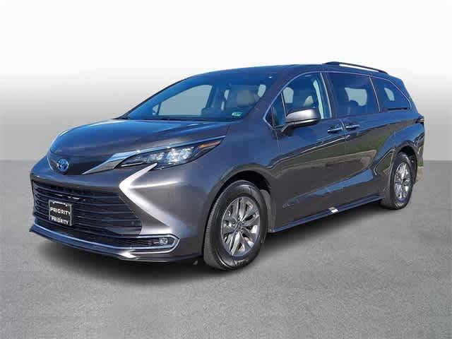 2024 Toyota Sienna XLE — Minivan — 16,119 mi — Springfield, VA