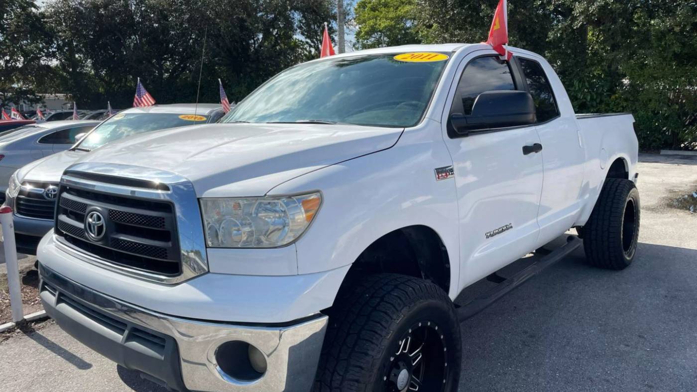 2011 Toyota Tundra Base — Pickup Truck — 131,528 mi — port st lucie, FL