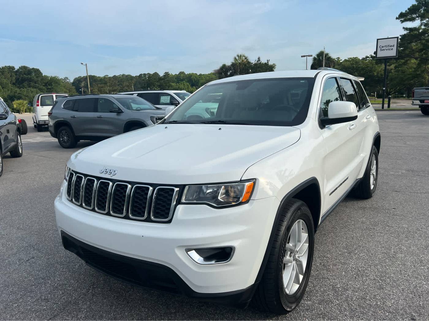 2018 Jeep Grand Cherokee Laredo E