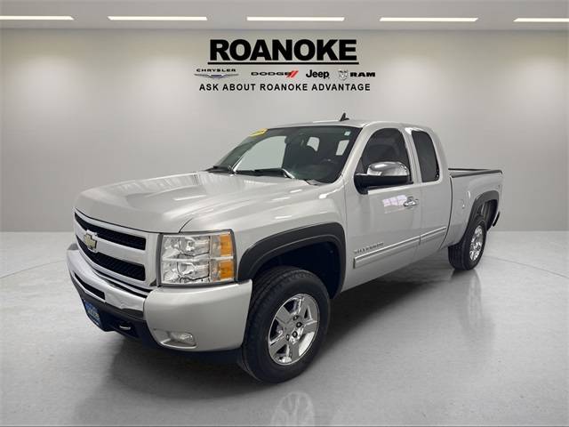 2011 Chevrolet Silverado 1500 LT — Pickup Truck — 266,755 mi — Roanoke, IL