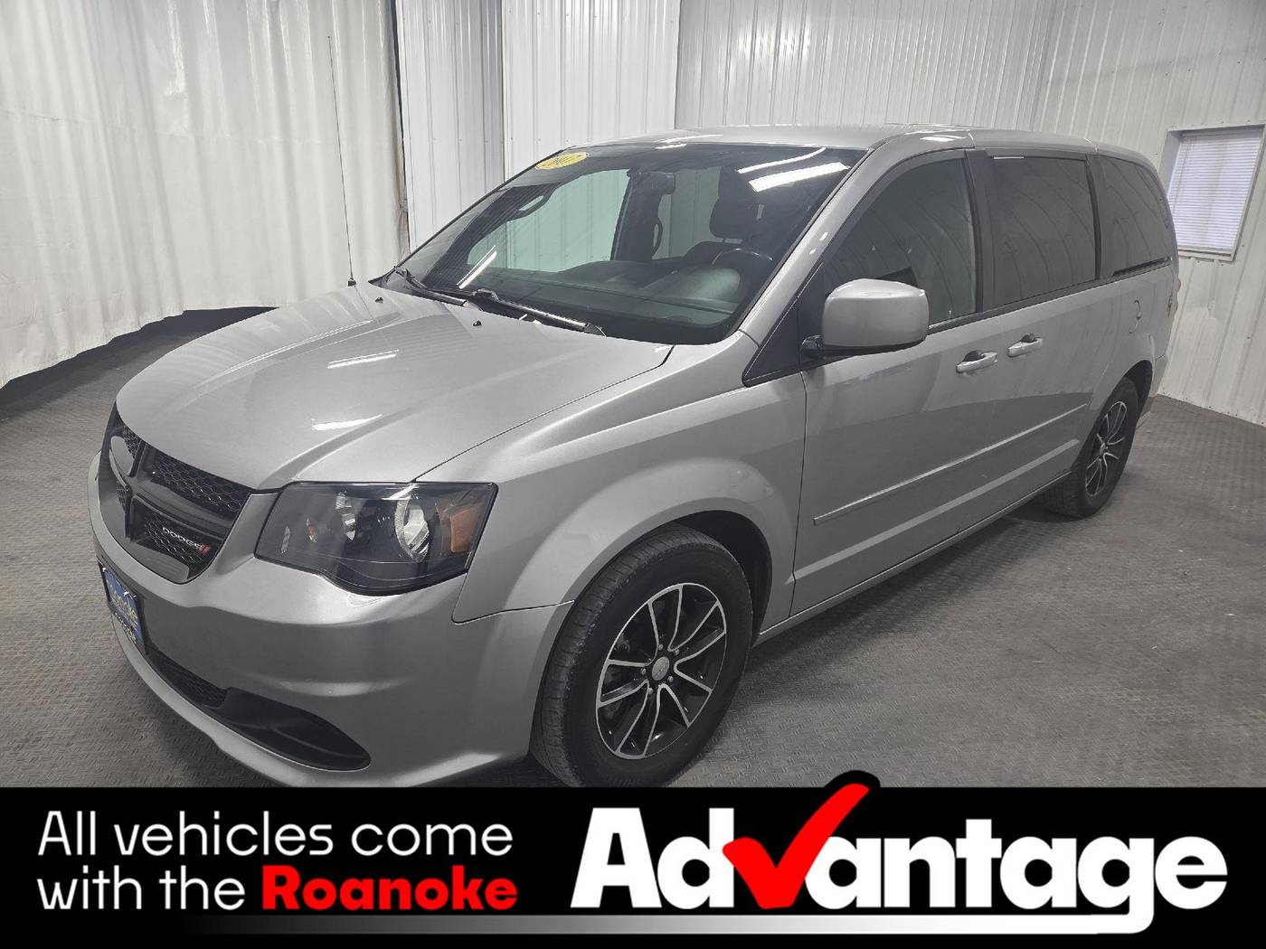 2017 Dodge Grand Caravan SE Plus — Minivan — 97,079 mi — Roanoke, IL
