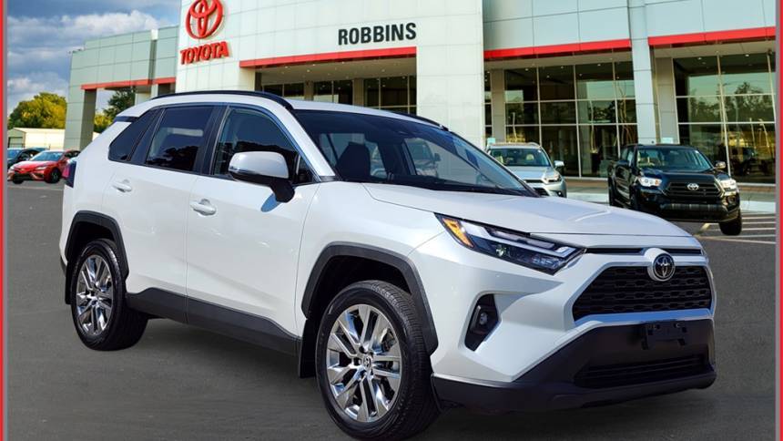2023 Toyota RAV4 XLE Premium — SUV — 38,054 mi — Nash, TX