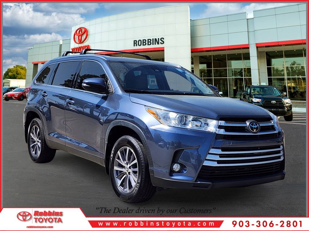 2019 Toyota Highlander SE V6 — SUV — 67,146 mi — Nash, TX