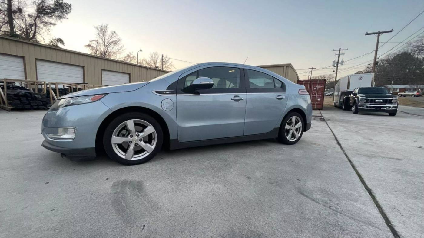 2014 Chevrolet Volt Base — Sedan — 131,000 mi — Fayetteville, GA