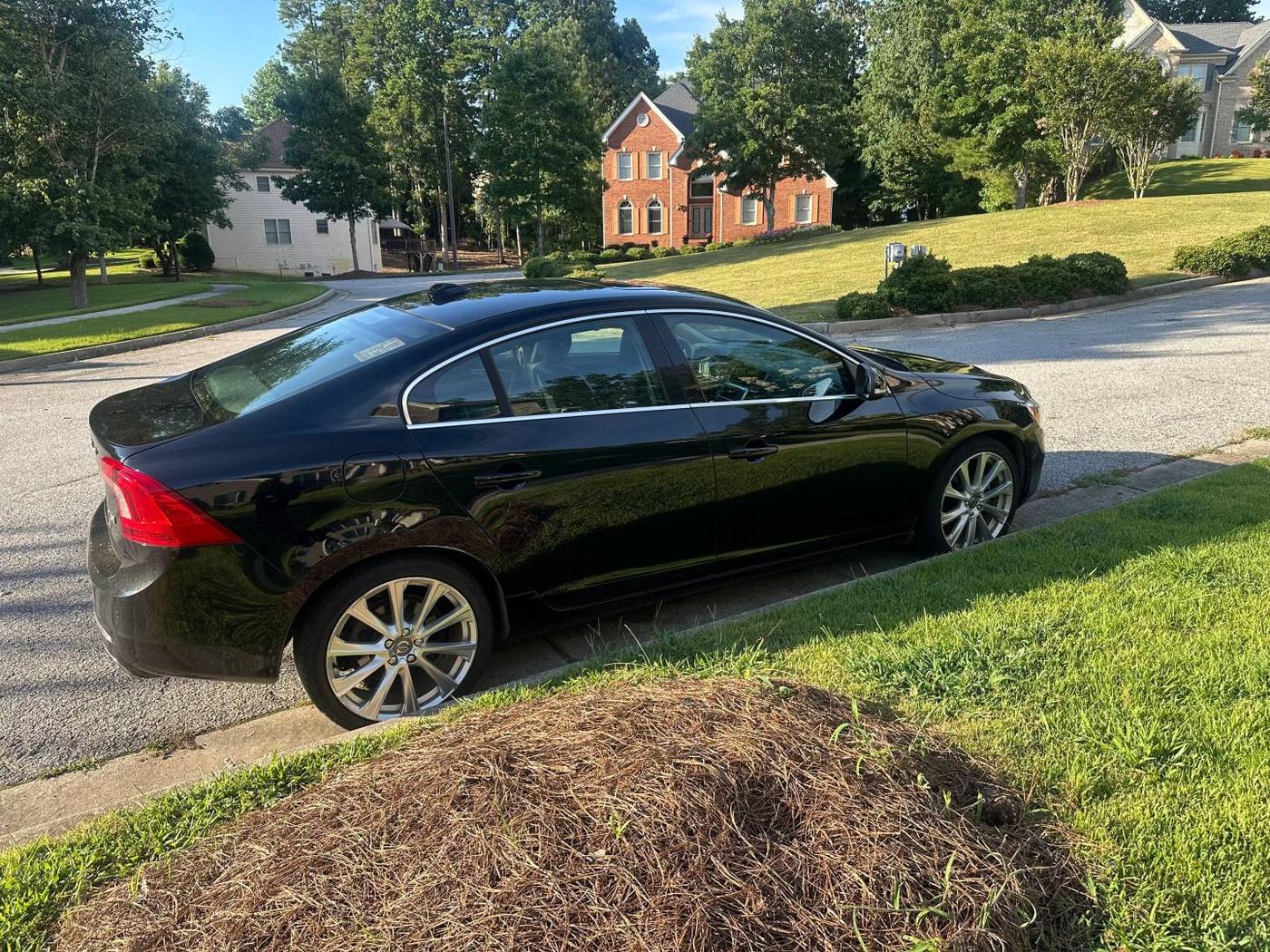 2017 Volvo S60 Inscription Platinum — Sedan — 132,720 mi — Fayetteville, GA