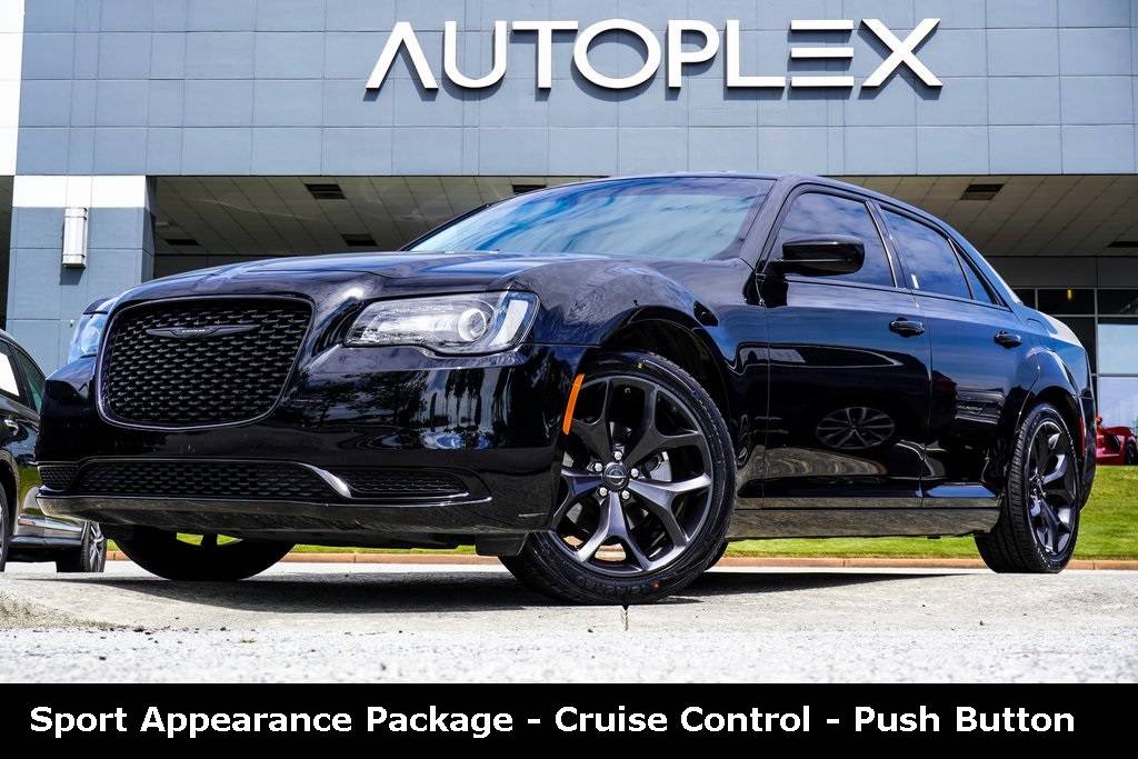 2023 Chrysler 300 Touring — Sedan — 40,849 mi — Duluth, GA