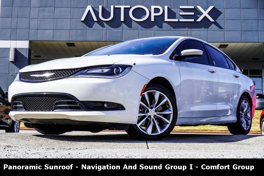 2015 Chrysler 200 S — Sedan — 140,374 mi — Duluth, GA