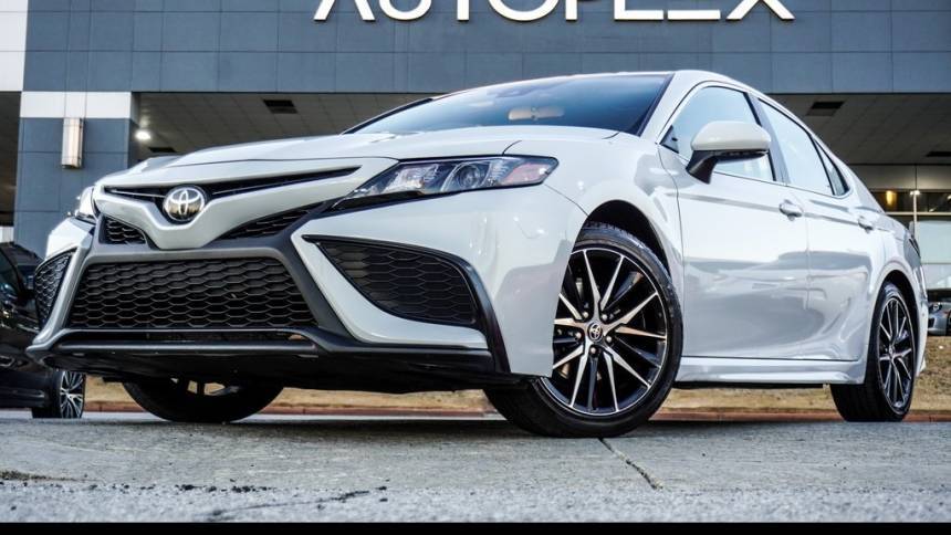 2023 Toyota Camry SE — Sedan — 62,500 mi — Duluth, GA