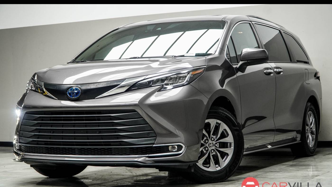 2022 Toyota Sienna XLE — Minivan — 67,111 mi — Kennesaw, GA