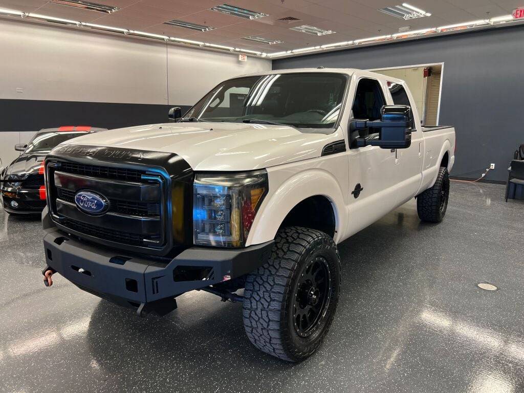 2016 Ford Super Duty F-350 Platinum — Pickup Truck — 221,729 mi — Mesa, AZ