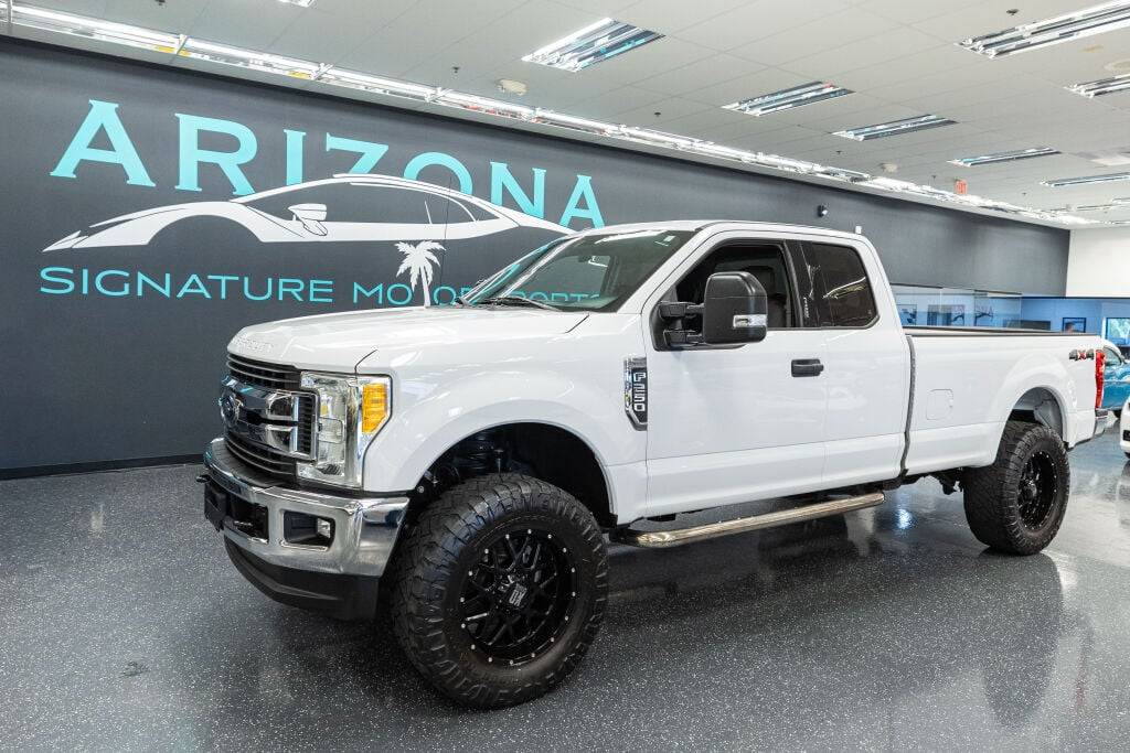 2017 Ford Super Duty F-250 XLT — Pickup Truck — 105,765 mi — Mesa, AZ