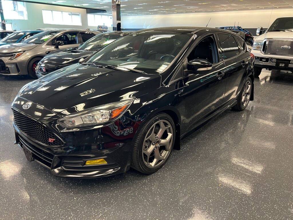 2018 Ford Focus ST — Hatchback — 96,623 mi — Mesa, AZ