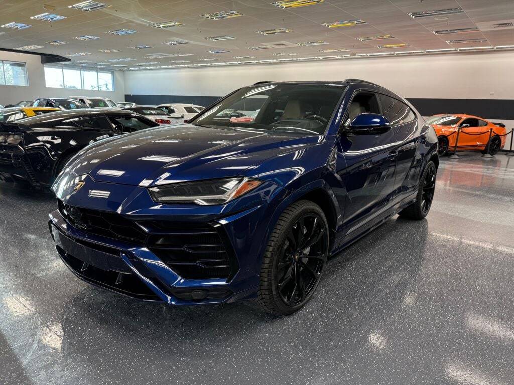 2020 Lamborghini Urus