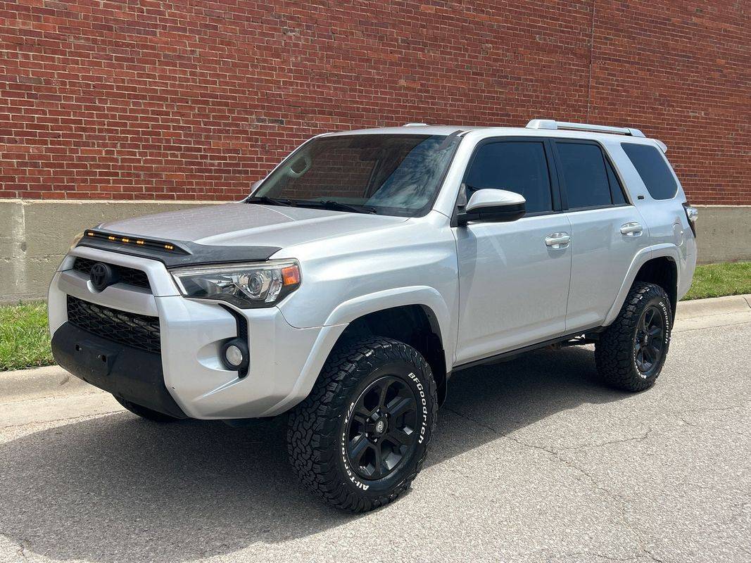2014 Toyota 4Runner Limited — SUV — 147,656 mi — Wichita, KS