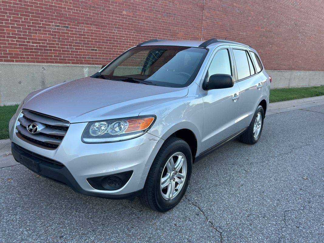2012 Hyundai Santa Fe GLS — SUV — 102,107 mi — Wichita, KS