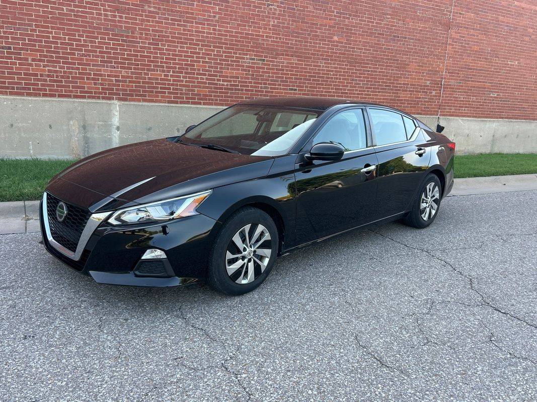 2019 Nissan Altima S — Sedan — 76,023 mi — Wichita, KS