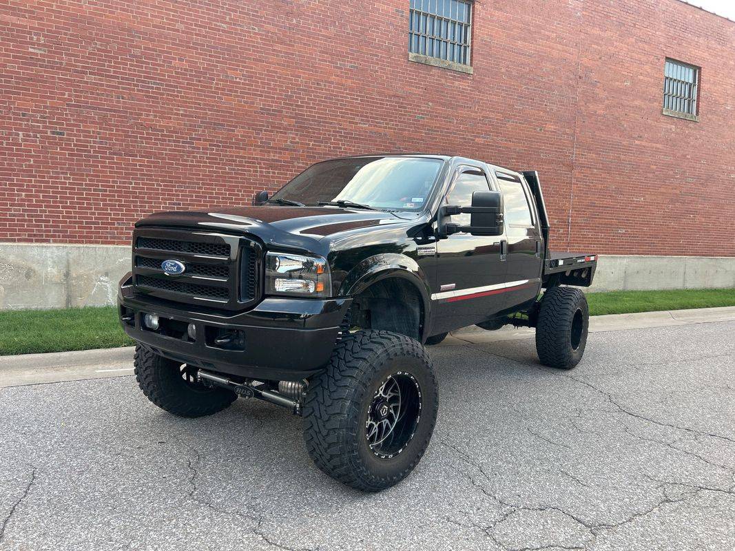 2007 Ford Super Duty F-350 Outlaw — Pickup Truck — 28,139 mi — Wichita, KS
