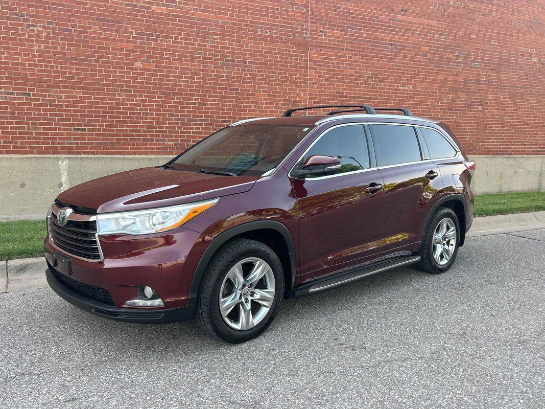 2016 Toyota Highlander Limited — SUV — 137,810 mi — Wichita, KS