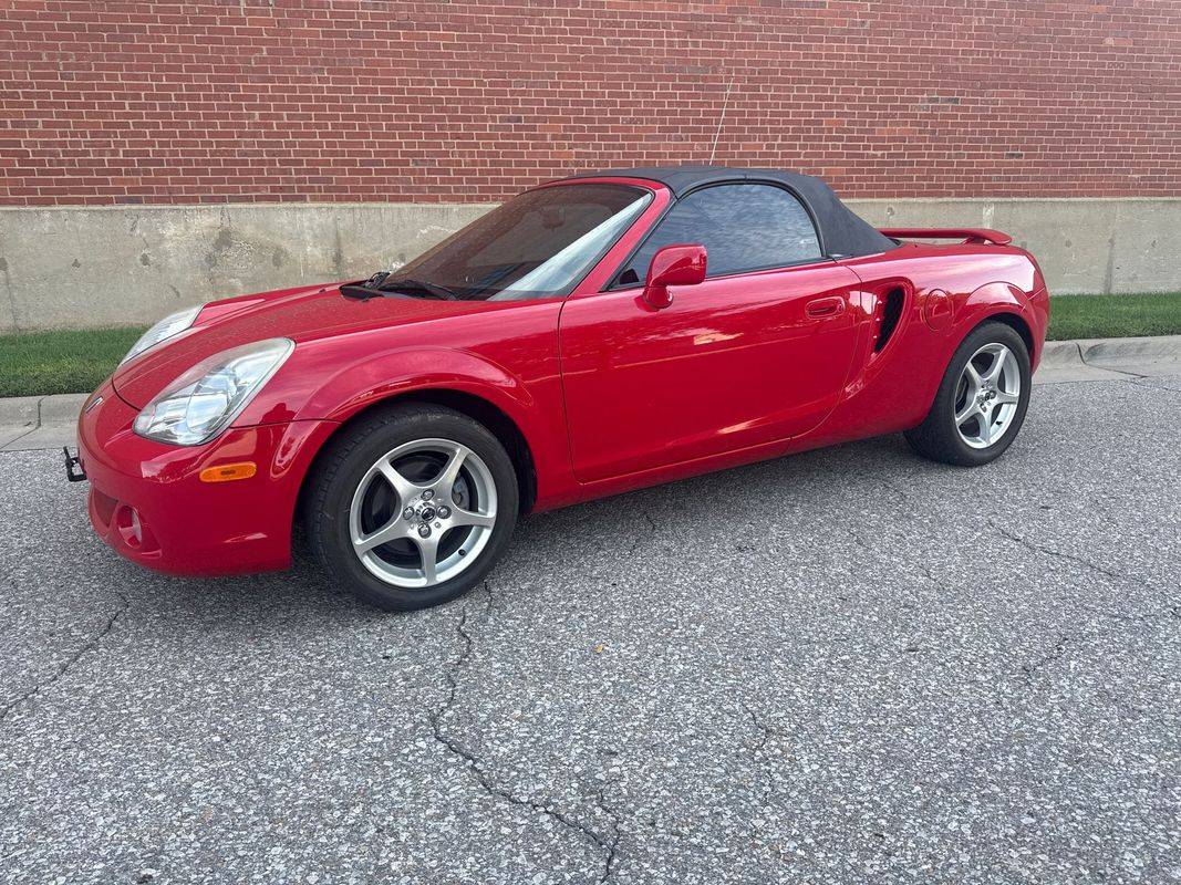 2003 Toyota MR2 Spyder Base — Convertible — 37,851 mi — Wichita, KS