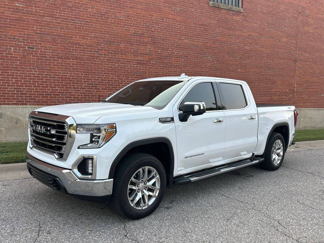 2019 GMC Sierra 1500 SLT — Pickup Truck — 96,909 mi — Wichita, KS