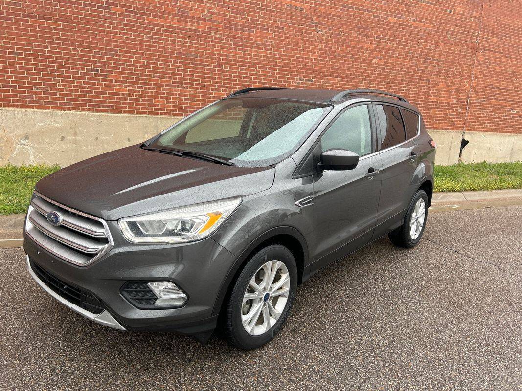 2017 Ford Escape SE — SUV — 80,999 mi — Wichita, KS