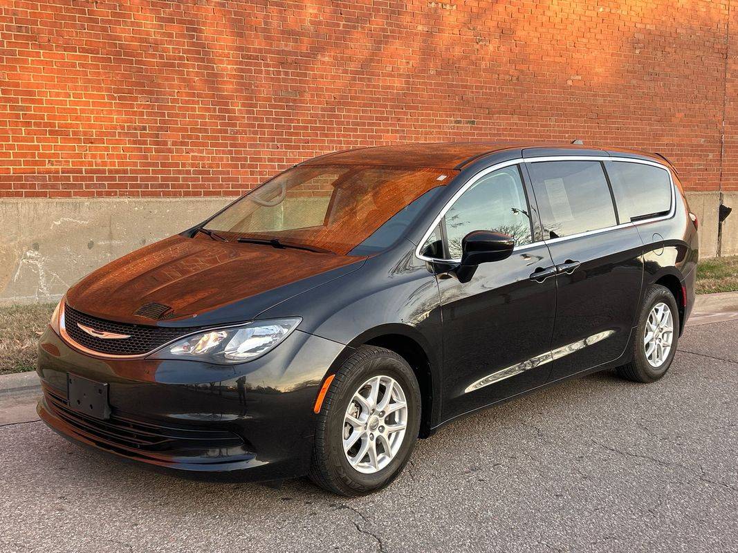 2017 Chrysler Pacifica Touring