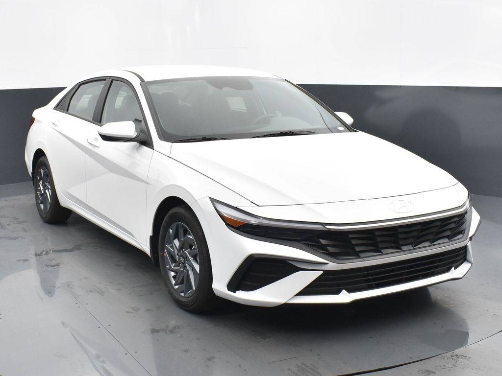 2024 Hyundai Elantra SEL — Sedan — 8,453 mi — McDonough, GA