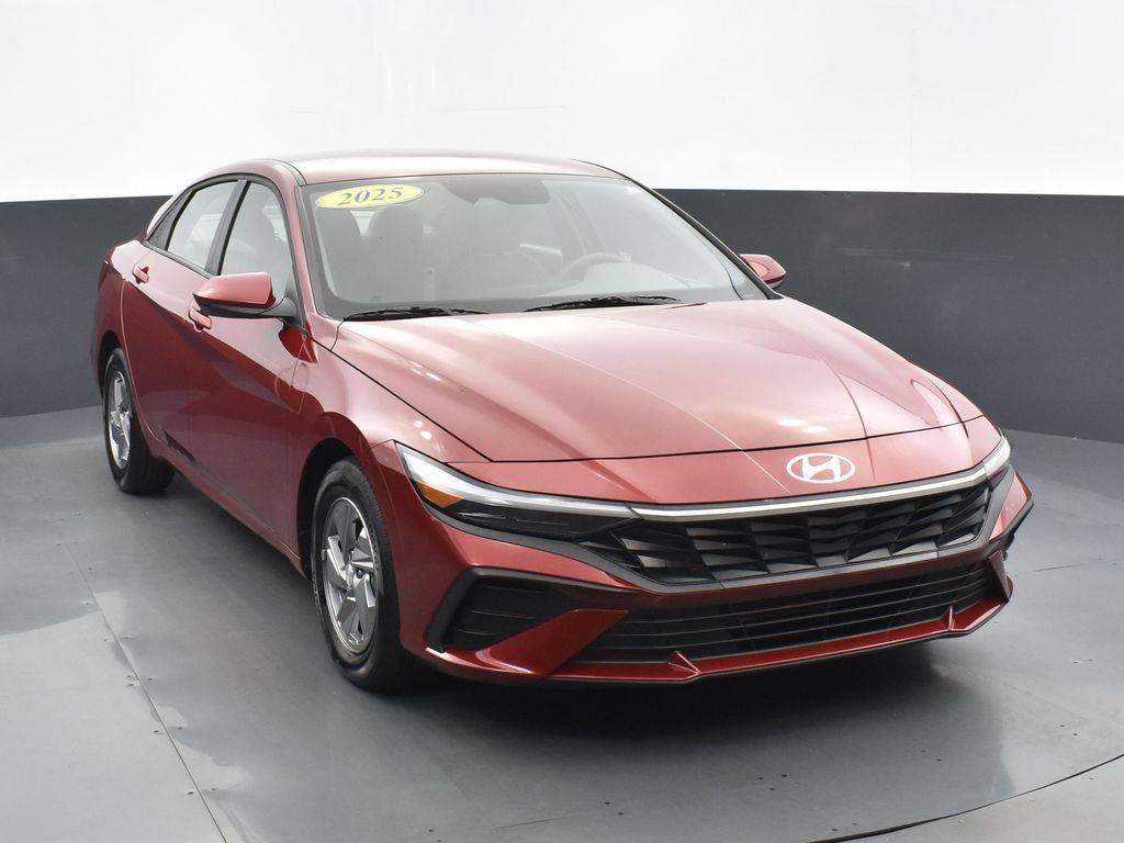 2025 Hyundai Elantra SE — Sedan — 6,079 mi — McDonough, GA