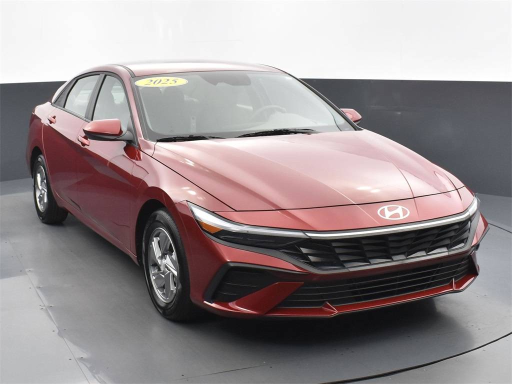 2025 Hyundai Elantra SE — Sedan — 5,030 mi — McDonough, GA