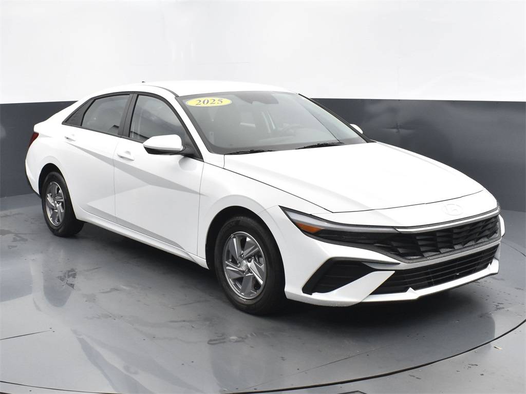 2025 Hyundai Elantra SE — Sedan — 5,178 mi — McDonough, GA