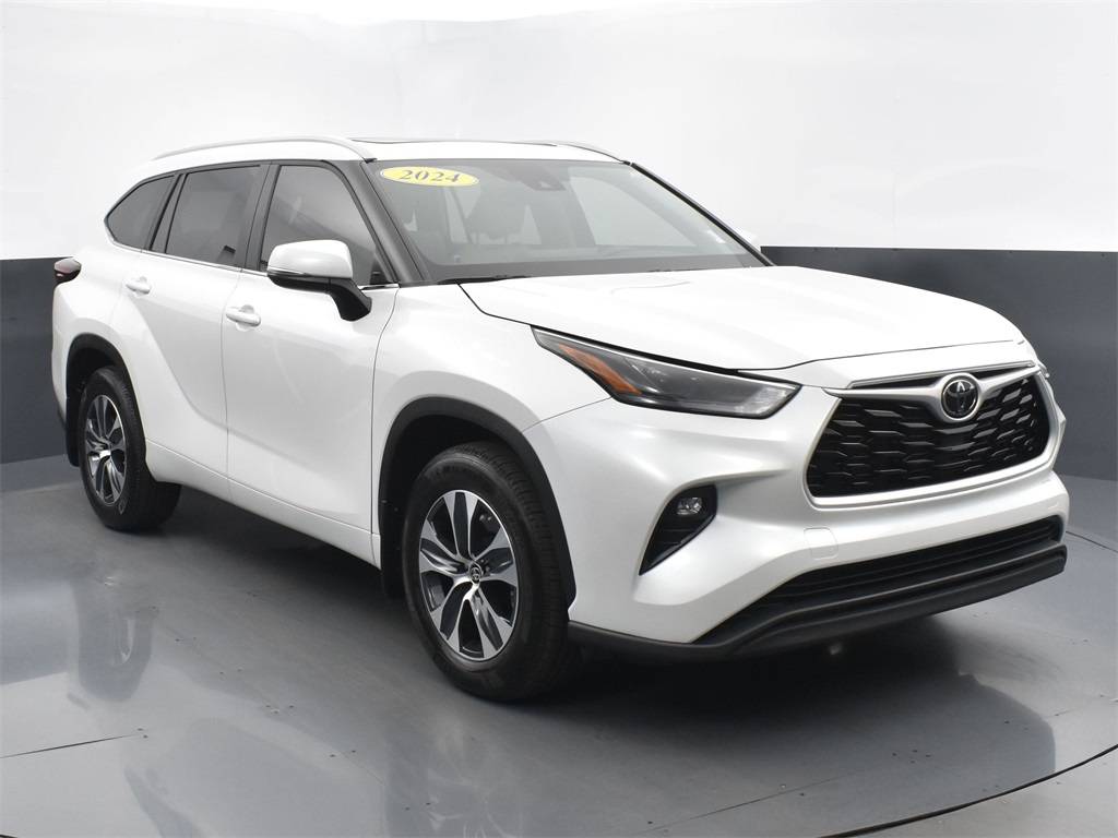 2024 Toyota Highlander XLE — SUV — 6,993 mi — McDonough, GA