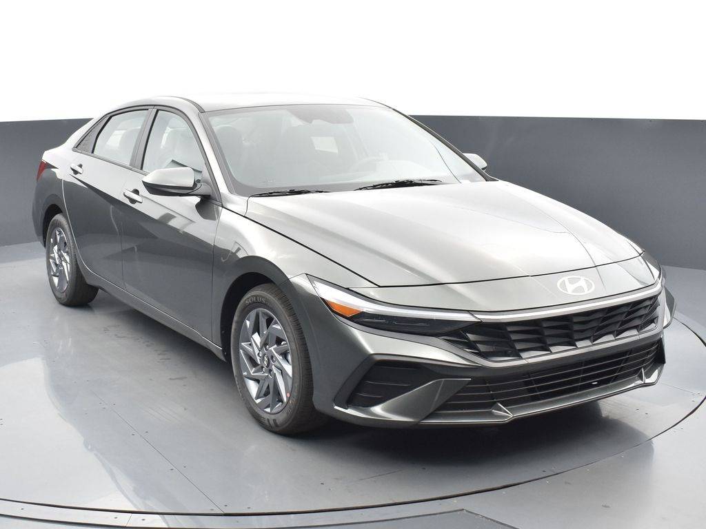 2024 Hyundai Elantra SEL — Sedan — 3,555 mi — McDonough, GA