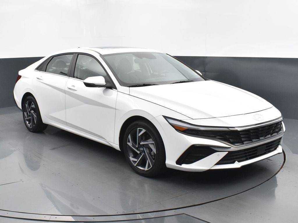 2024 Hyundai Elantra Hybrid Limited — Sedan — 6,440 mi — McDonough, GA